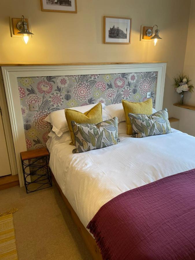 The White Hart Hotell Whitchurch  Eksteriør bilde