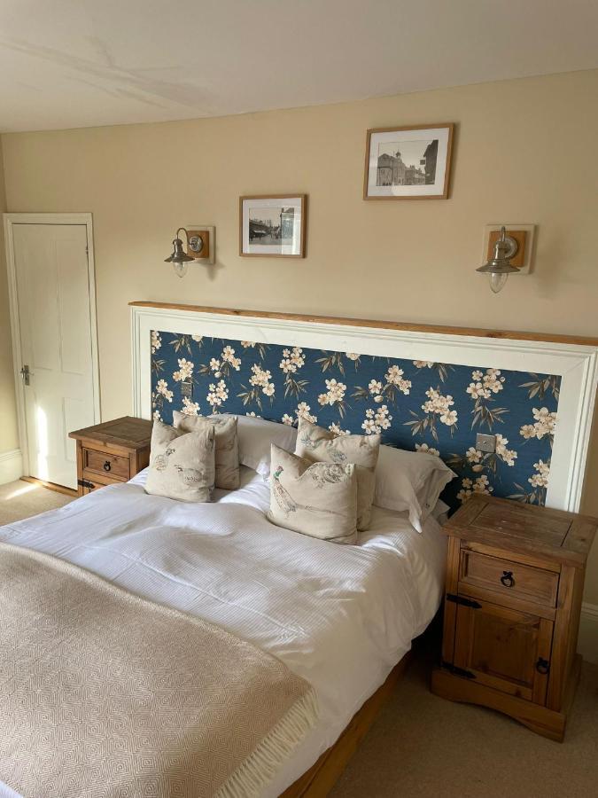 The White Hart Hotell Whitchurch  Eksteriør bilde